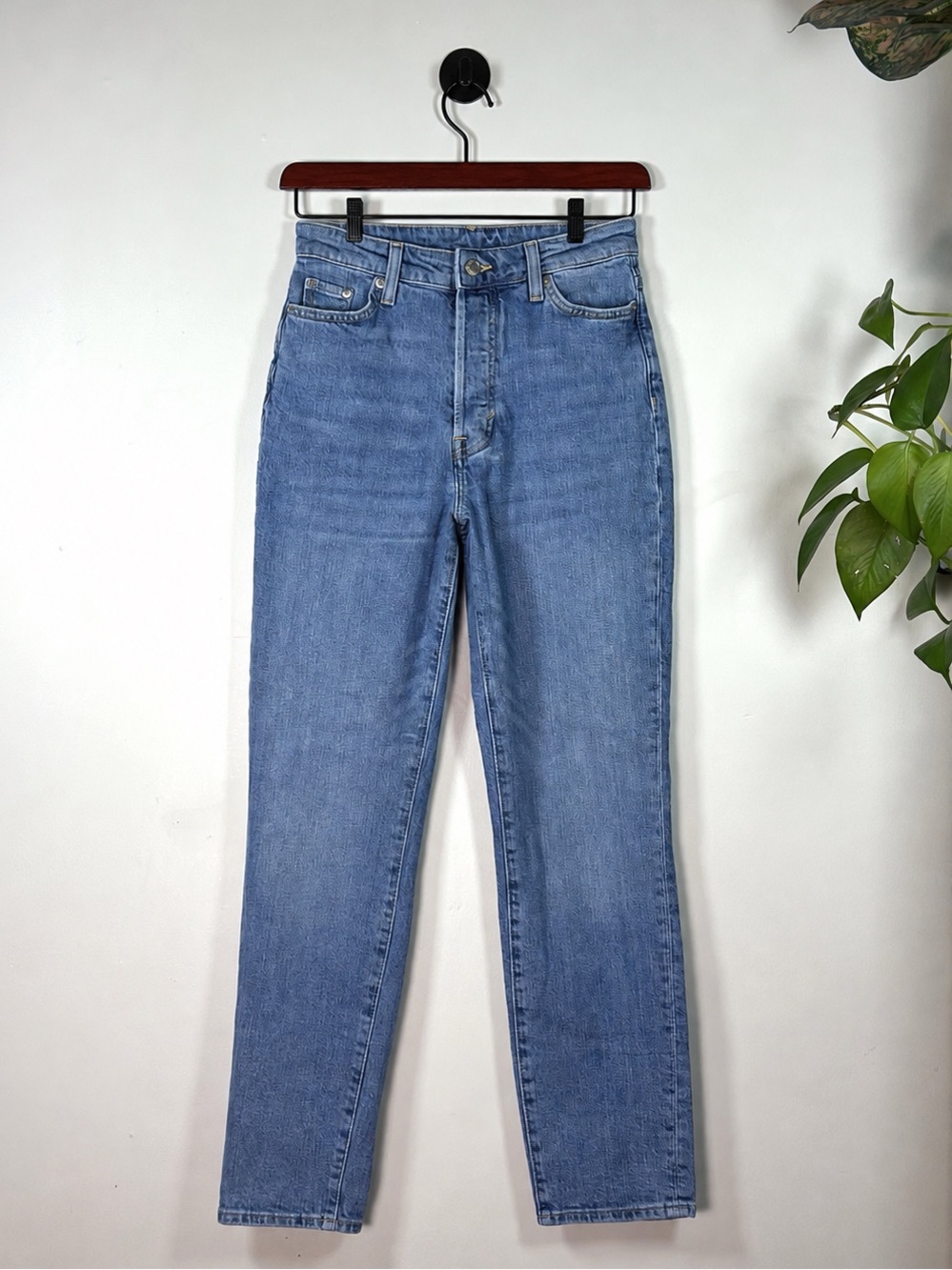 H&M &Denim Mom Jeans High Rise Light Wash Size 2